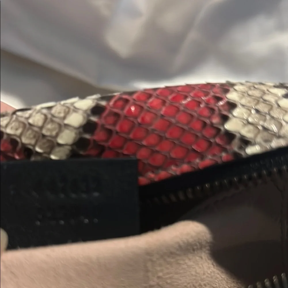 Gucci Red and Cream Snake Print Bag-crossbody-NWT - Picture 9 of 11
